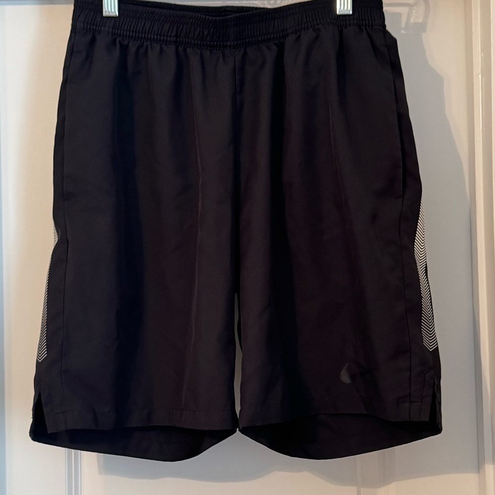 Nike DRI-FIT Athletic Shorts Size M